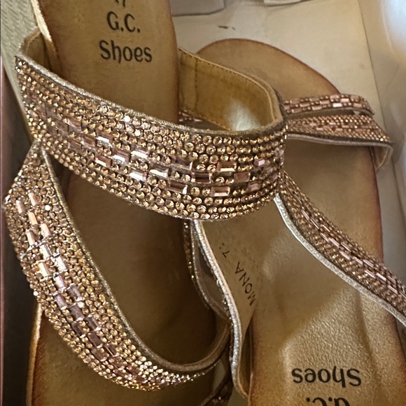 New Comfy Elegant Rose Gold Wedge Sandals Size 7.5 - Picture 6 of 6
